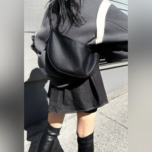 Oak + Fort Sling Bag Black